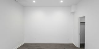 223 S Park Street Gallery 12