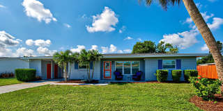 Seasonal Rental Near Venice – Pet-Friendly 3 Bed, 2 Bath Home Gallery 1