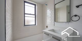 4410 North Greenview Avenue Gallery 5