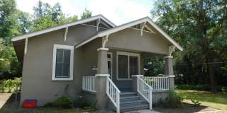 Huge Yard & Duck Pond Charm! Gallery 1