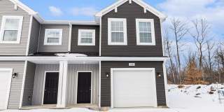 Move‑In Special: Get ONE MONTH FREE on your first full month of rent when you sign a lease by May 10! Gallery 1