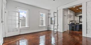 902 E Jefferson St Gallery 9
