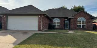 4 bed in Putnam City! New luxury plank flooring , carpet , paint and new electric range! Gallery 1