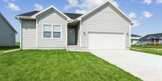 GREAT LOCATION!! Executive 4 Bed, 3 Bath Home in Johnston Gallery 1