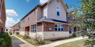 2011 Harvey Mitchell Parkway S Gallery 33