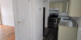 206 Seventh Street Gallery 13