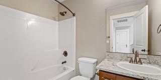 Close proximity to Old Mill District and downtown Gallery 34