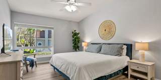 Updated & Furnished 3BR Townhome with Loft & Lake Access Gallery 18