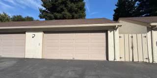 Updated 3 BR Condo at The Enclave in Redwood Oaks Updated 3 BR Condo at The Enclave in Redwood Oaks Gallery 24