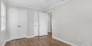 2114 E 62nd Street Gallery 20