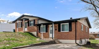 Stunning Brick Duplex with private partially finished basement in Kirkwood Gallery 1