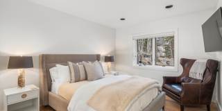 262 Eastwood Drive Gallery 36