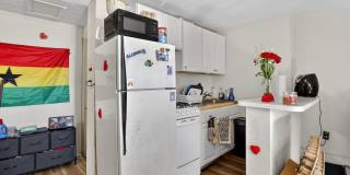 916 PINE Street unit: 4F Gallery 1