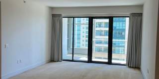 Experience upscale living in Downtown San Diego with great views. This is a must see! Gallery 19