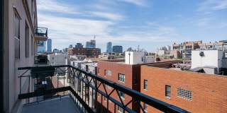 680 N GREEN Street Gallery 25