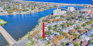 705 7th Avenue Gallery 23