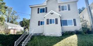 544 Melrose Street Gallery 1