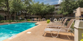 Harvard Square Apartments Gallery 18