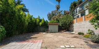 1639 Redcliff Gallery 22