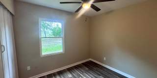 5523 Livingston ~ University Estate Gallery 15