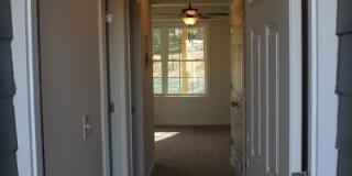 One Bedroom Garden Apartment Gallery 5