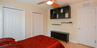 Lakeside Village Townhouse 2 Bedroom  2.5 Bath Available for Short-Term Rental Gallery 22