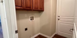 Well maintained home in desirable neighborhood! Gallery 12