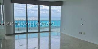 5025 Collins Ave Gallery 1