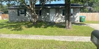 1ST MONTH FREE RENT 3 Bed 1 Bath Home | Pet Friendly | Fenced Yard | Washer Dryer Hook Ups | Section 8 Welcomed 1ST MONTH FREE RENT 3 Bed 1 Bath Home | Pet Friendly | Fenced Yard | Washer Dryer Hook Ups | Section 8 Welcomed Gallery 1