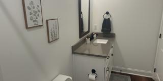 1603 Auburn St Gallery 40