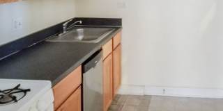 3912-28 N Pine Grove Gallery 7