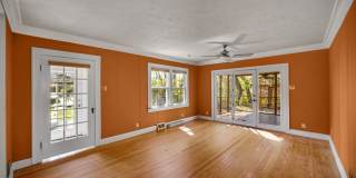 Miller Beach Living – Walk to the Lake! Gallery 9