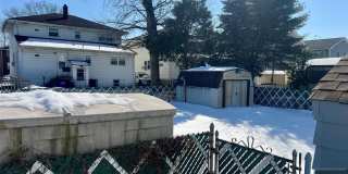 228 Philip Avenue Gallery 24