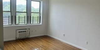19 Lyons Avenue Gallery 4