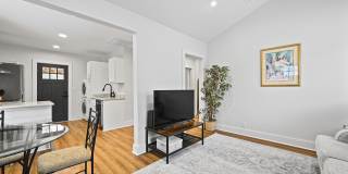 2215 Cambridge Avenue Gallery 8