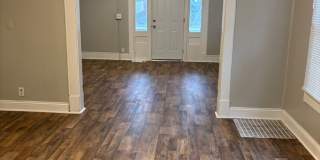 THREE BEDROOM HOME NEAR ROCKVILLE & MICHIGAN ST Gallery 1