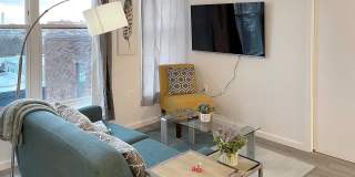 725 W Pratt Gallery 132