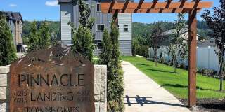 Pinnacle Landing Townhomes - Two Bedroom Townhouse Gallery 1