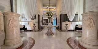 Gorgeous Historical property with new interiors Gallery 89