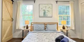 4193 N Shallowford Road Gallery 12
