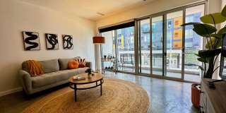 1914 Main St Gallery 7