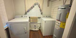 **CHARMING 2/1 BENTON HOME** **CHARMING 2/1 BENTON HOME** Gallery 8