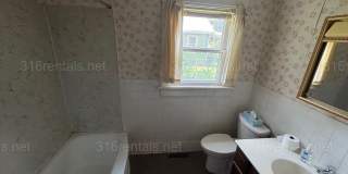 $875 - 2 bed 1 bath - Single Family Home Gallery 5