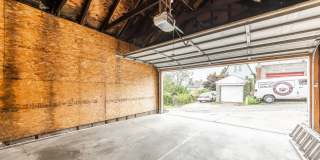 Available AUGUST 2026 - MAGNIFICENT MT. WASHINGTON 5 BEDROOM MASTERPIECE OF A HOME! PRIME LOCATION WITH A GARAGE, CENTRAL AIR AND IN-UNIT LAUNDRY!!! Gallery 6