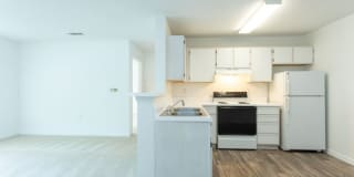 Granville Oaks Gallery 9