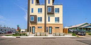 2 Bedroom townhome in Denver Gallery 1