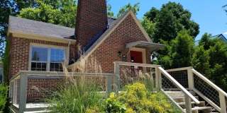 5 Bed 2 Bath House Downtown!! **AVAILABLE AUGUST 2027** Gallery 1