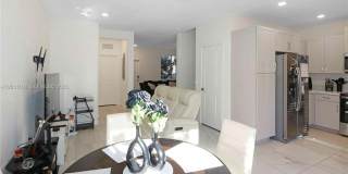2432 SE 10th Ct Gallery 8