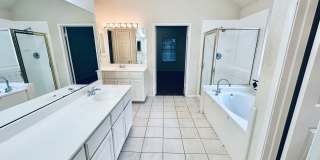 Spacious 4-Bedroom Home with Chef’s Kitchen & Private Backyard in SW Austin Gallery 52