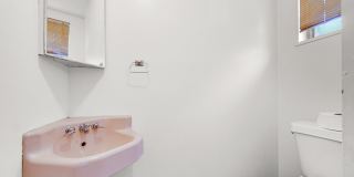 7248 N Ridge Boulevard Gallery 14